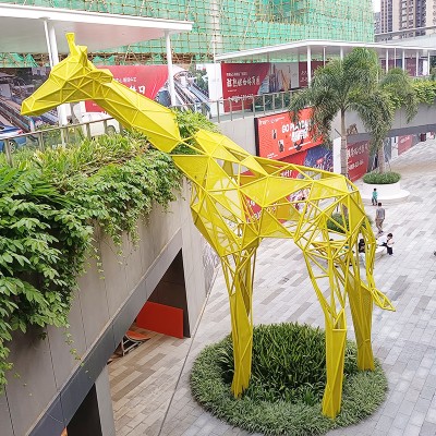 大型不锈钢镂空切面鹿雕塑广场公园景观金属铁艺摆件