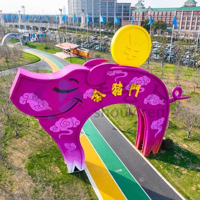 不锈钢金猪造型门头户外公园景观镀锌板金属大门