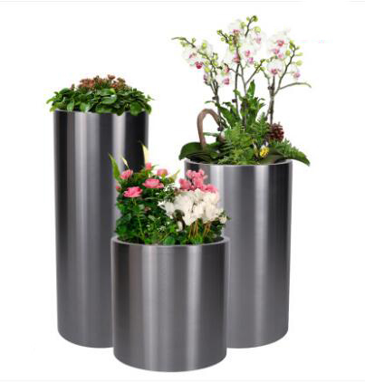 不锈钢花盆和玻璃钢花盆相比有什么优势?