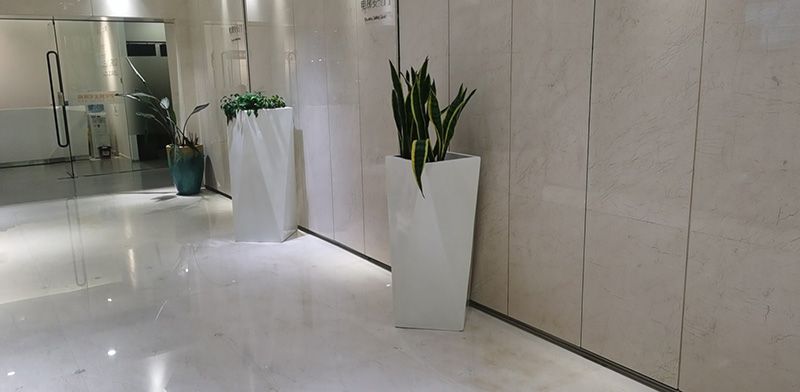 长沙酒店菱形玻璃钢花盆案例
