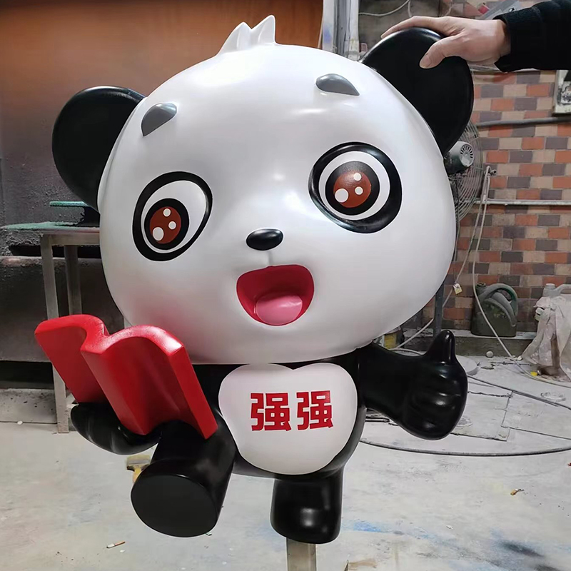 玻璃钢卡通熊猫雕塑动物美陈公仔摆件 玻璃钢卡通熊猫雕塑动物美陈公仔摆件