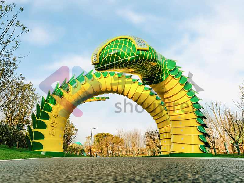 不锈钢蛇造型门头金属镀锌板景观异形大门 不锈钢蛇造型门头金属镀锌板景观异形大门